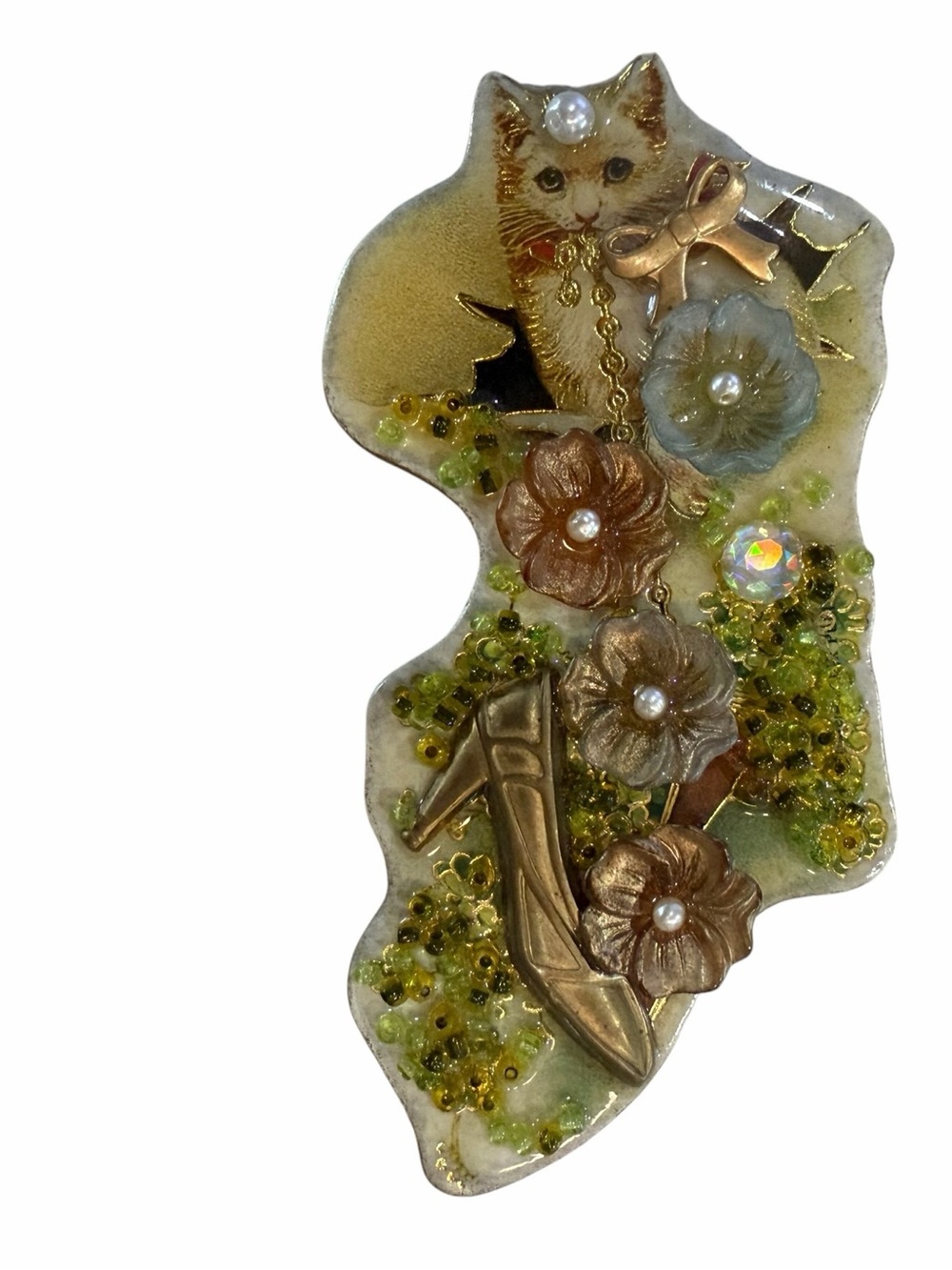 Artisan Gold Cat and Floral Motif Brooch
